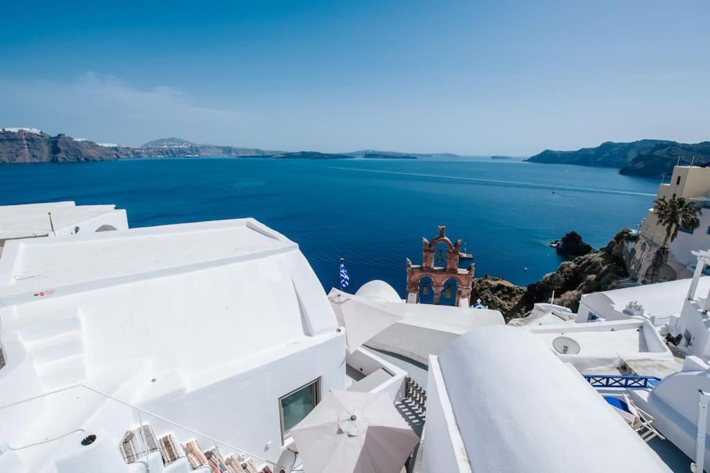 Astrea Suites "Ostria Cave Villa-Outdoor Jacuzzi" Oia  Exterior photo